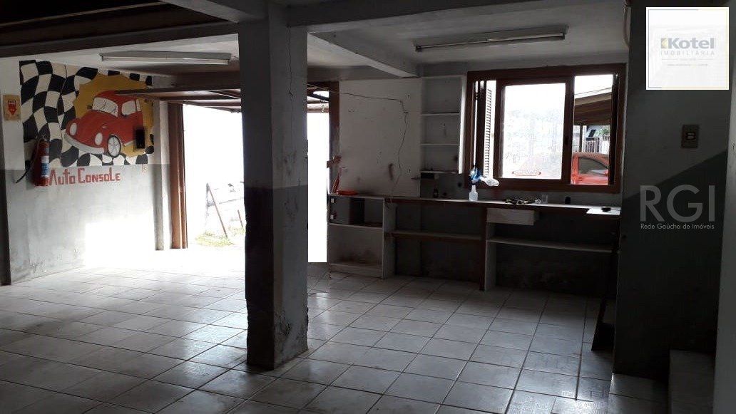 Casa para Venda - 350m², 3 dormitórios, sendo 1 suites, 9 vagas - Vila Silveira Martins