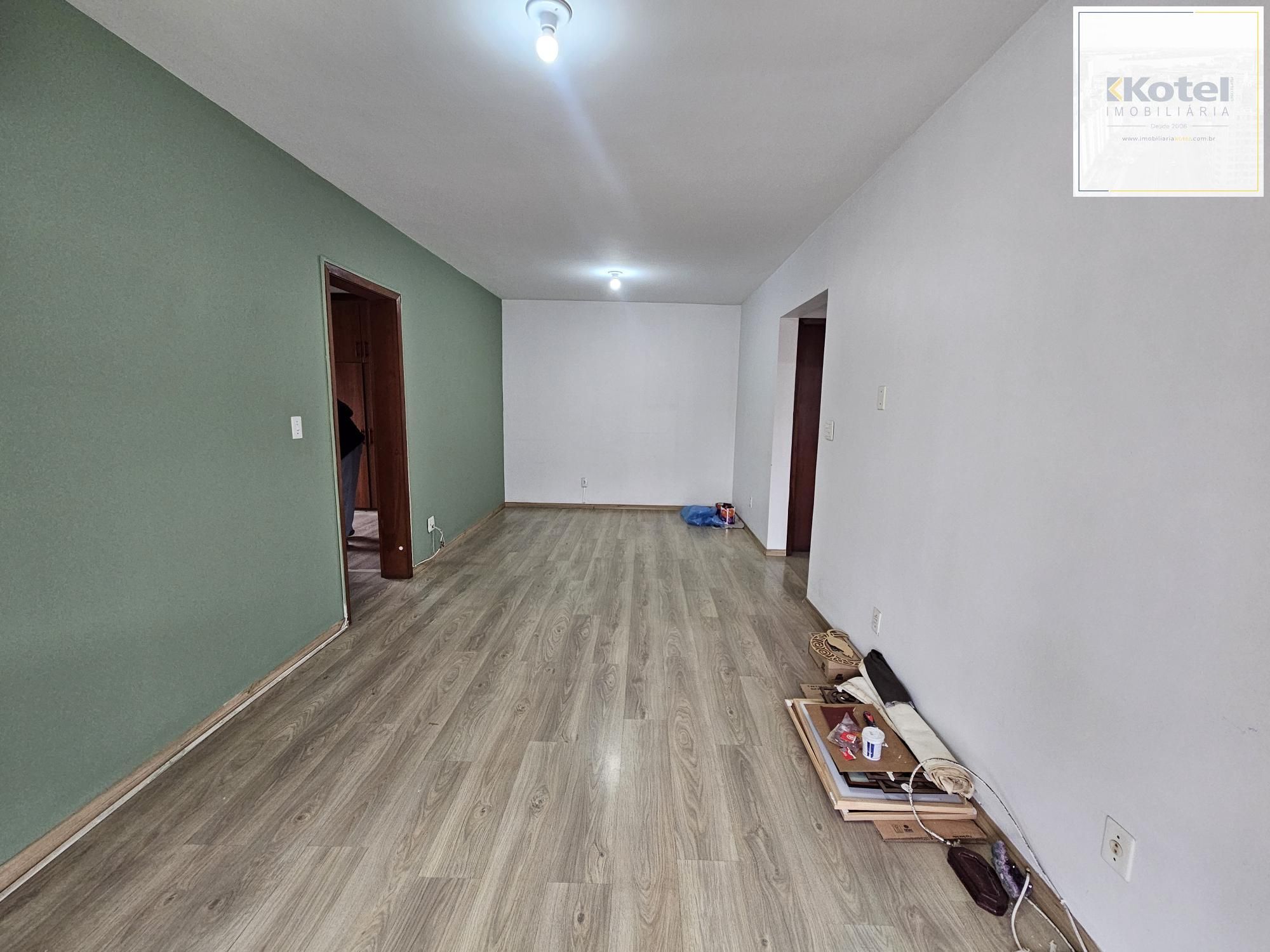CIDADE BAIXA COM SACADA E VAGA DE GARAGEM