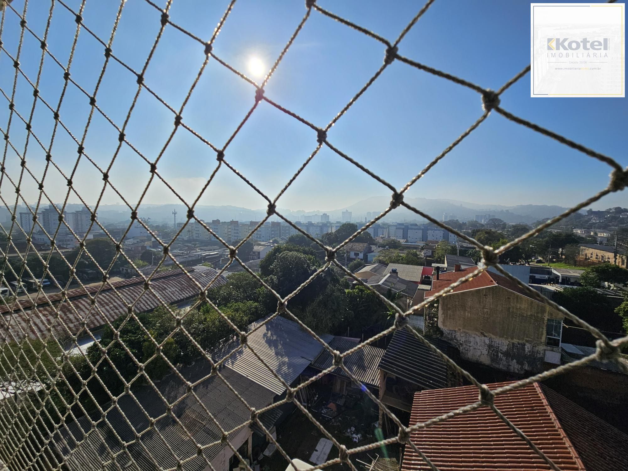 Apartamento 2 dormitórios com vaga e elevador perto da PUC — foto 3