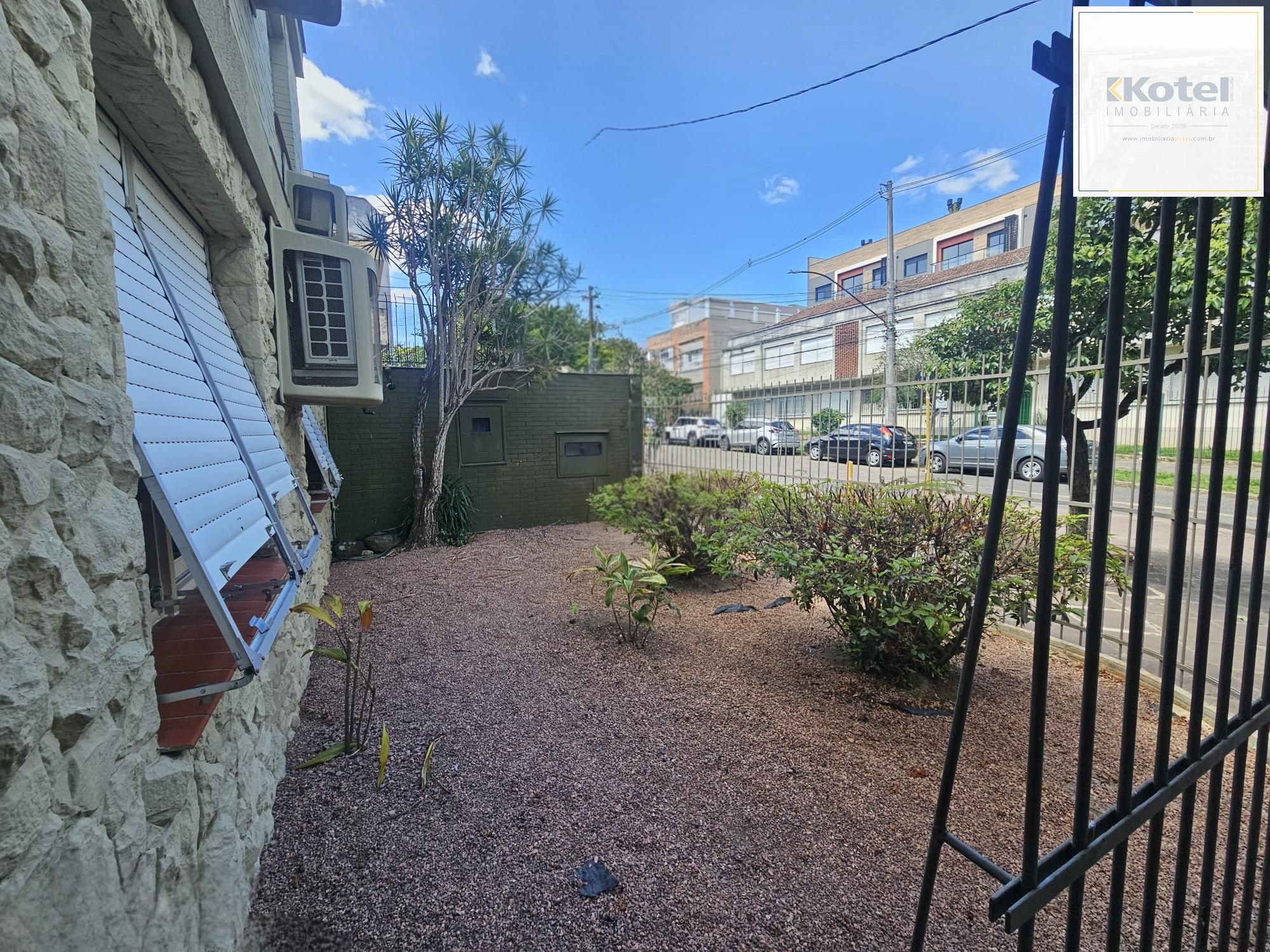 CASA COMERCIAL TOP NO BAIRRO SANTA CECÍLIA