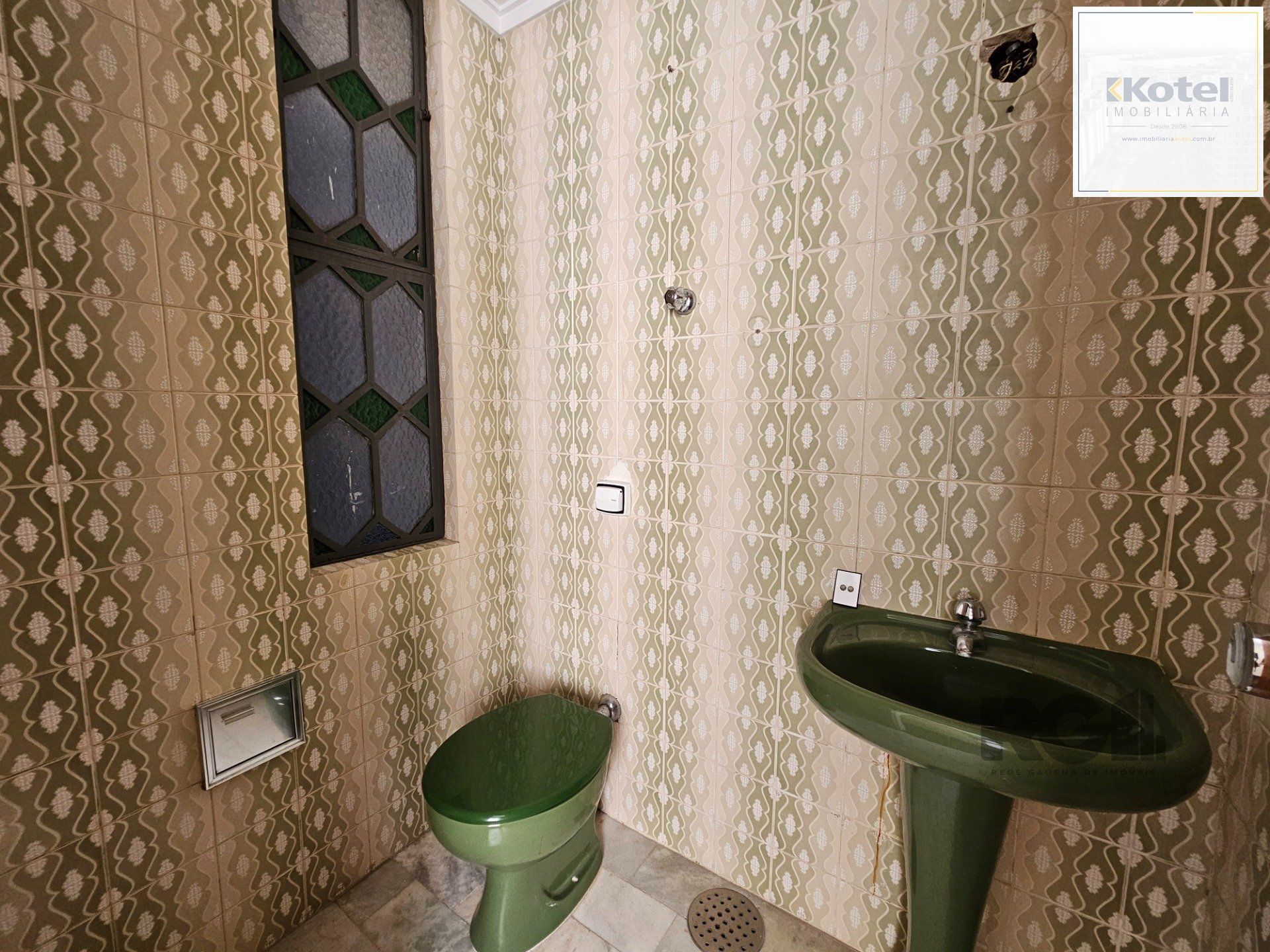Apartamento para Venda - 94.09m², 3 dormitórios, 2 vagas - Mont Serrat