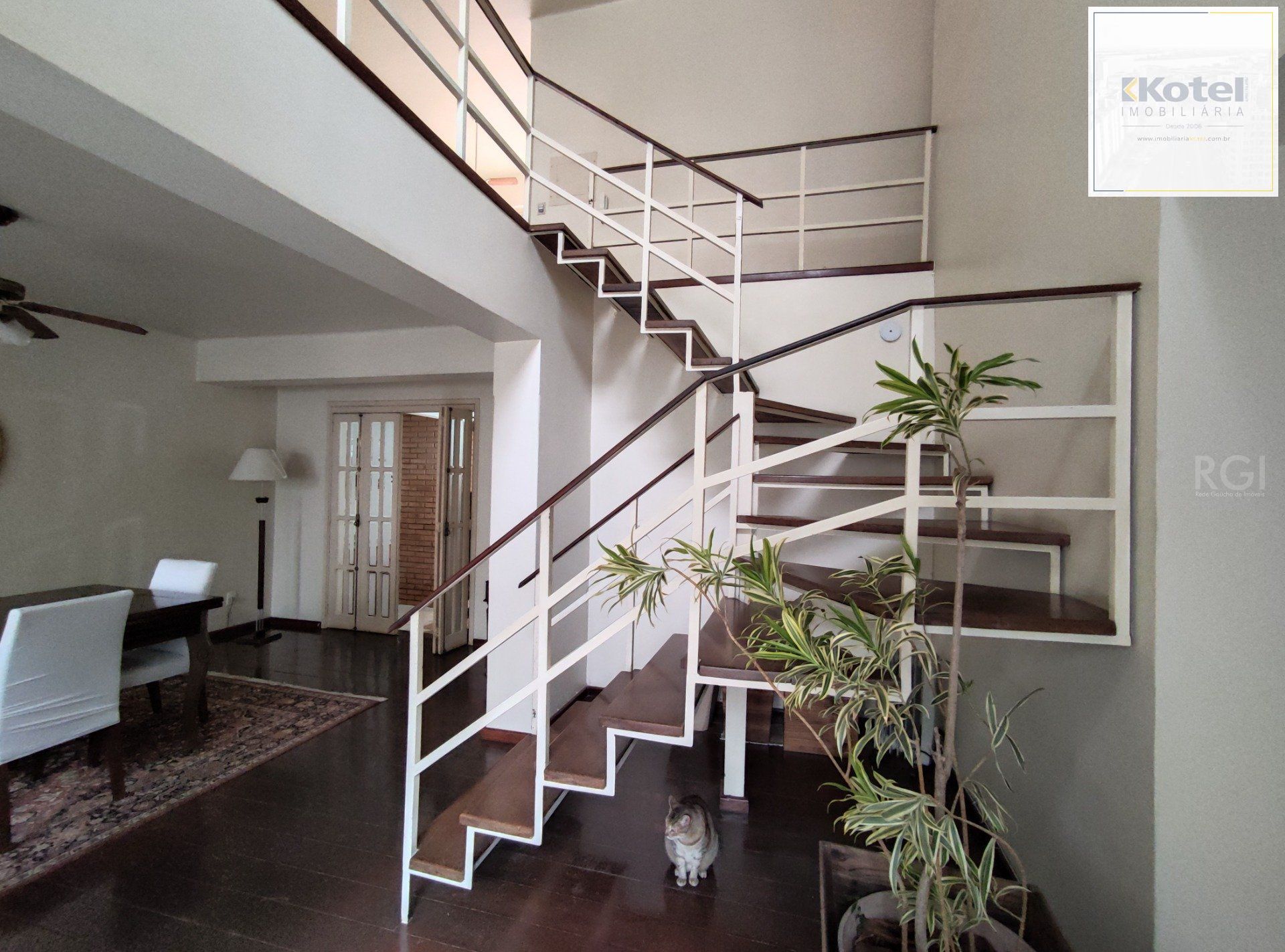 Sobrado para Venda - 345m², 4 dormitórios, sendo 2 suites, 2 vagas - Independência — foto 5