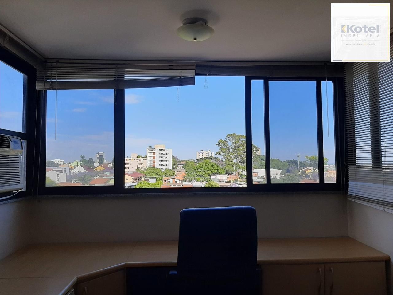 Excelente apartamento mobiliado com vaga no Cristo Redentor