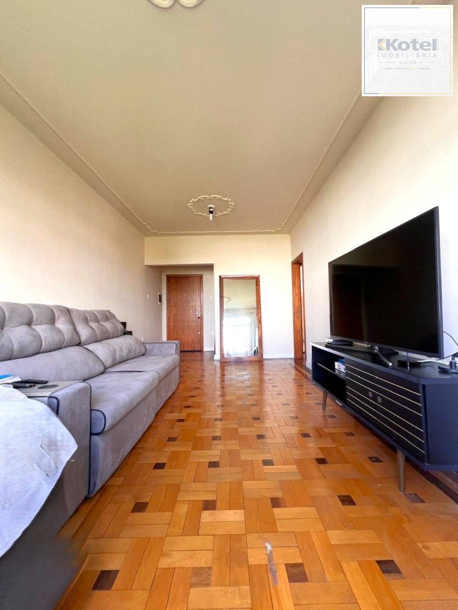 Apartamento 3 dormitórios em Frente a Faculdade de Odonto  e  Hosp. Clínicas
