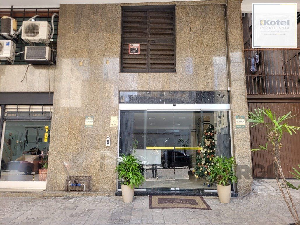 EXCELENTE SALA COMERCIAL NO CENTRO DA CIDADE DE PORTO ALEGRE