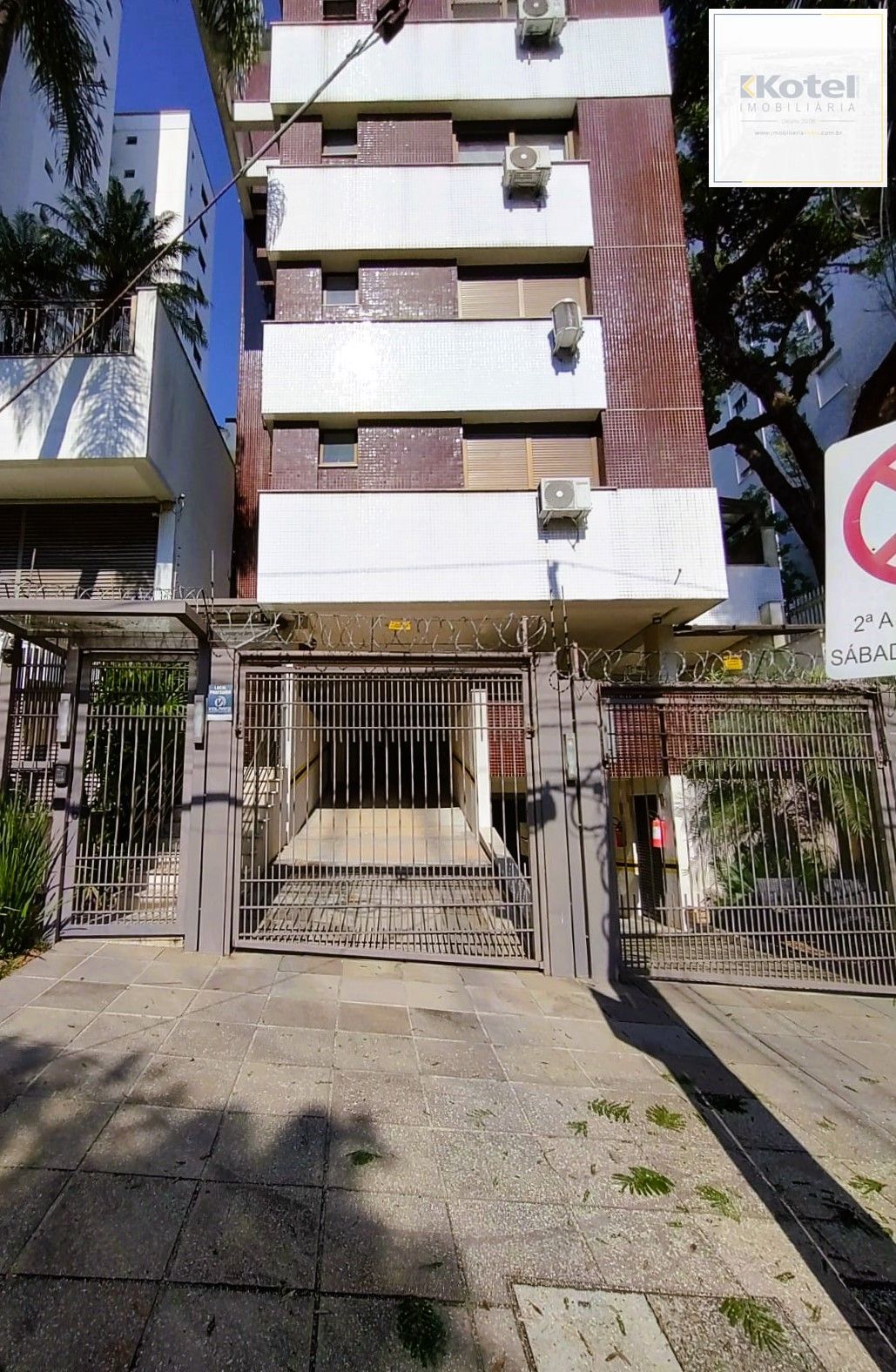Lindo Duplex 2 dormitórios todo reformado na Dona Laura