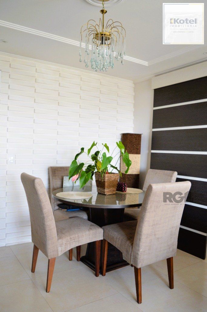 Impecável apto. 2 dormitórios -1 suíte, semimobiliado com linda vista e próximo ao Catamarã no Centro de Guaiba