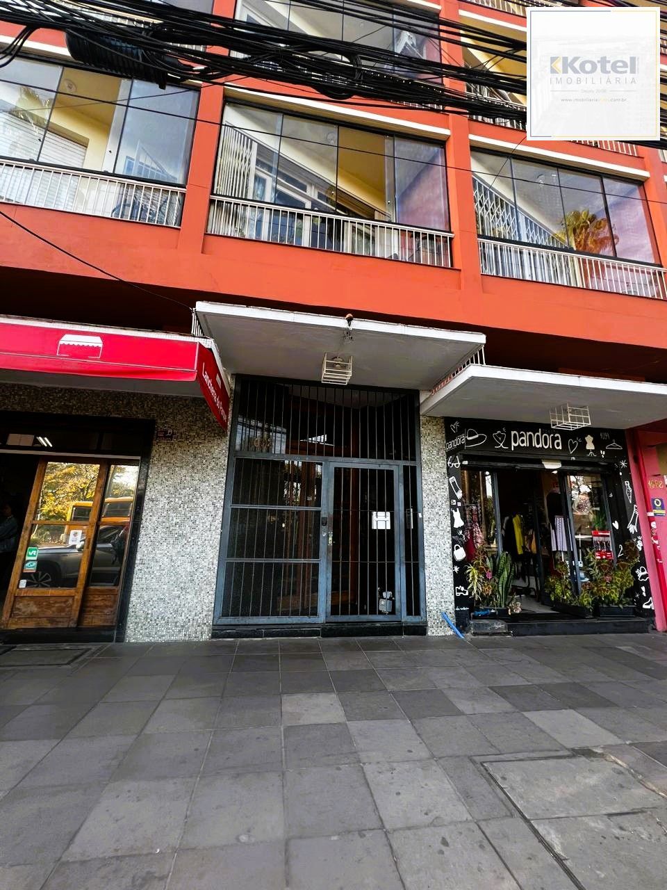 Apartamento à venda | 2 dormitórios | 77 m² privativos | Bom Fim | Em frente à Redenção