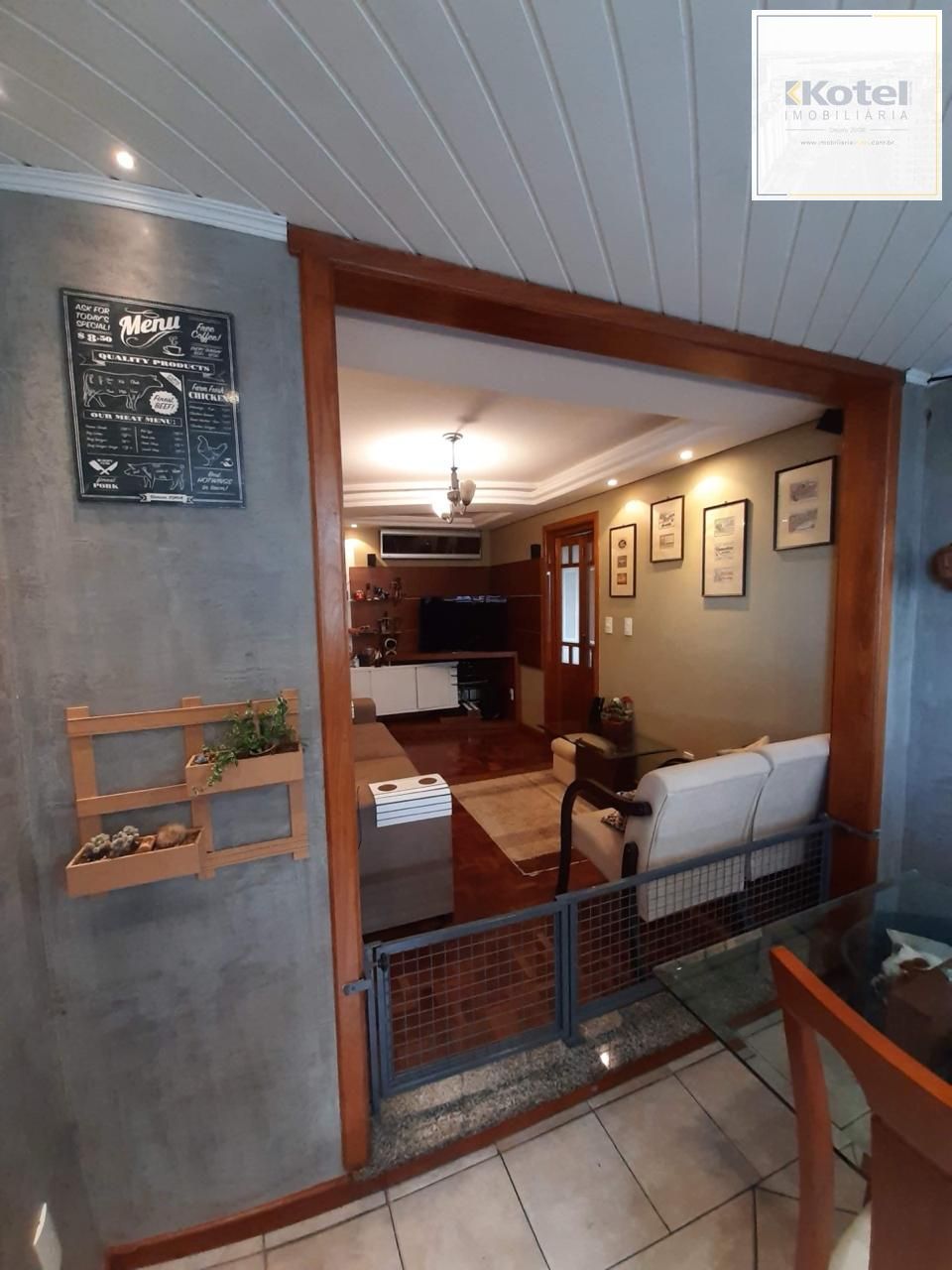 Excelente apartamento mobiliado com vaga no Cristo Redentor