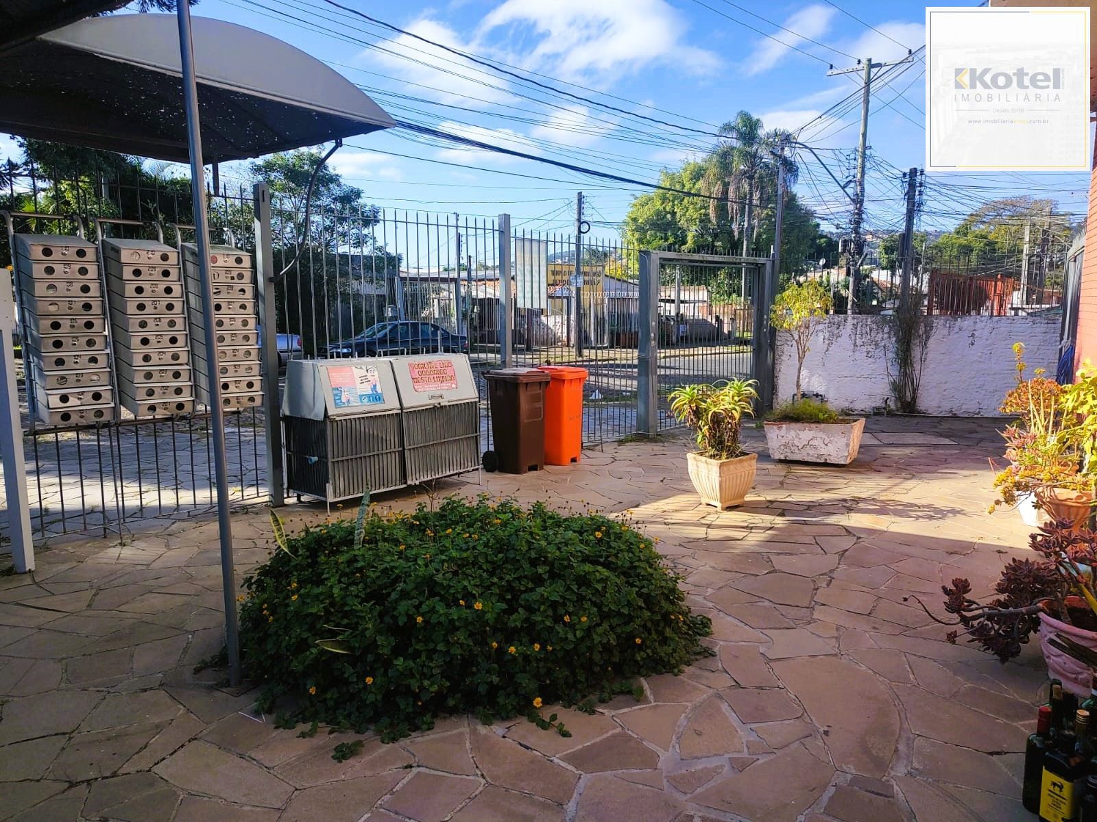 ÓTIMO APARTAMENTO JK NO BAIRRO PARTENON BEM ILUMINADO. — foto 2