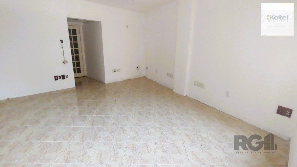 ÓTIMA SALA COMERCIAL BEM NO CENTRO DA CIDADE!