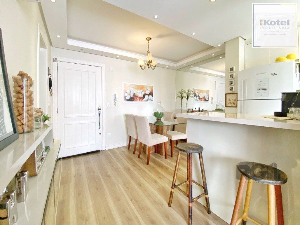 Excelente apartamento 1 dormitório com suíte , lavabo e vaga coberta