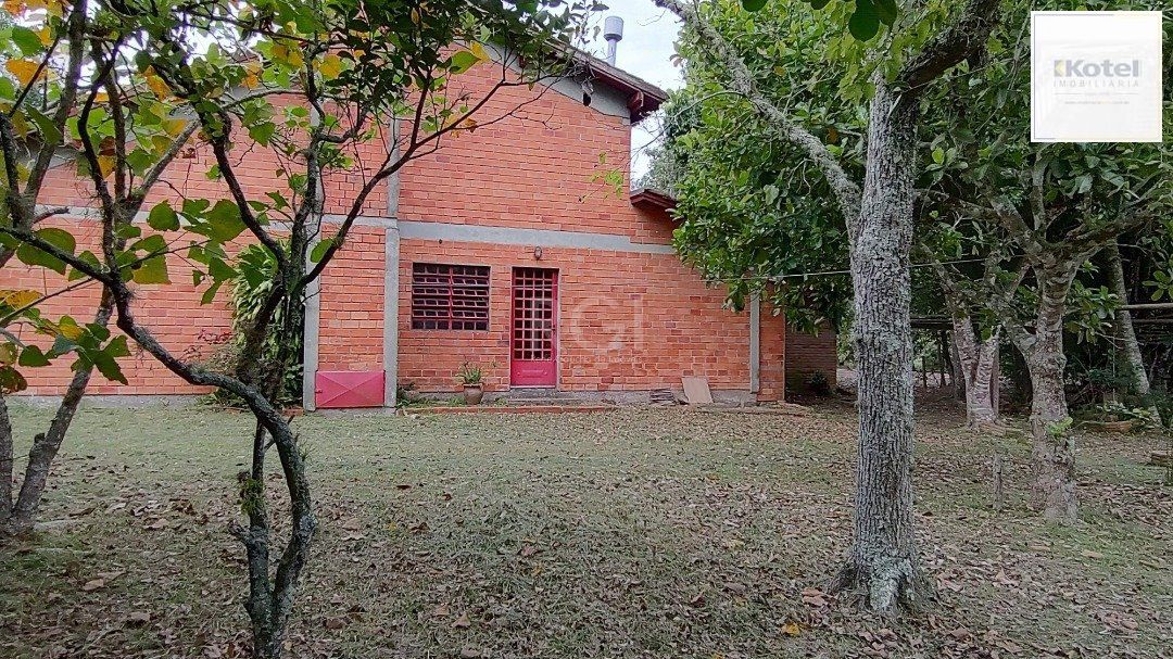 Sito à venda no Lami, com casa com quartos, 1 banheiro e piscina — foto 4