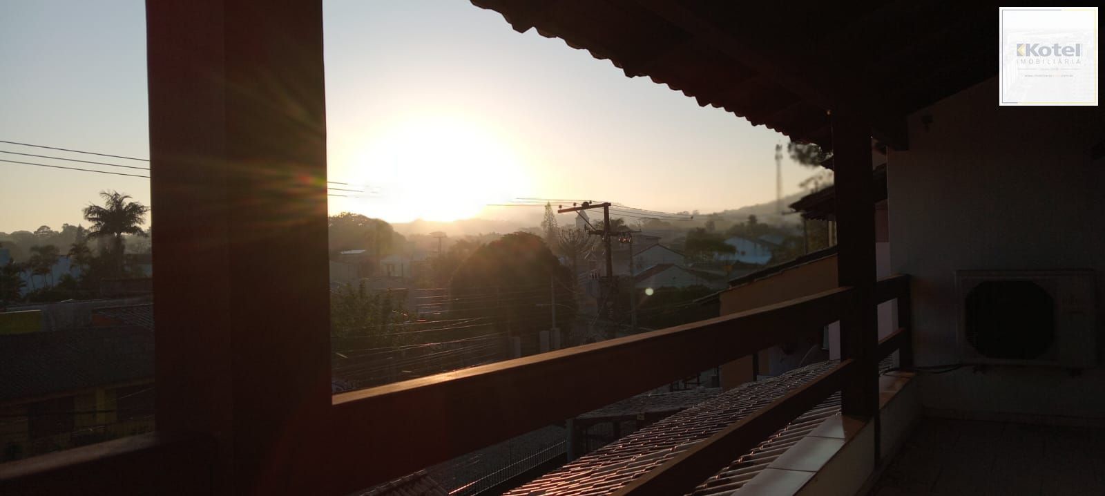 Excelente oportunidade de adquirir um sobrado no charmoso bairro Guarujá — foto 4