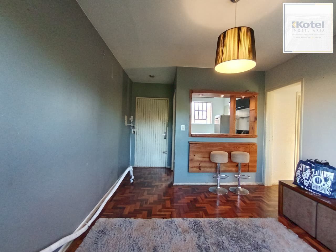 Apartamento de dois dormitórios á venda no bairro Cristal em Porto Alegre. — foto 4