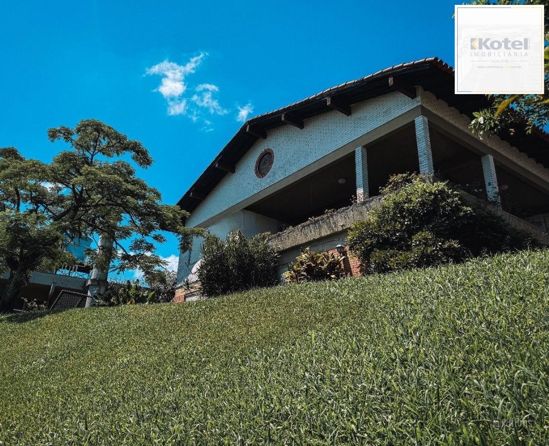 Casa bairro Sétimo Céu, 463m² privativos, vista privilegiada do Rio Guaíba em terreno de 1.423m².