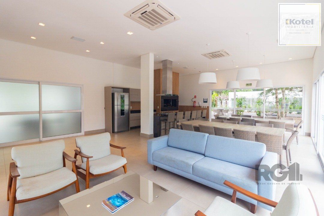 Duplex maravilhoso de frente com sacada