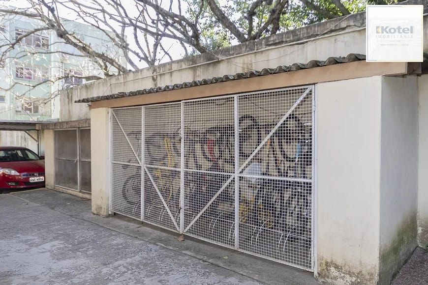 Apartamento de 2 quartos, no Bairro Tristeza, semi-mobiliado, com vaga escriturada. — foto 5
