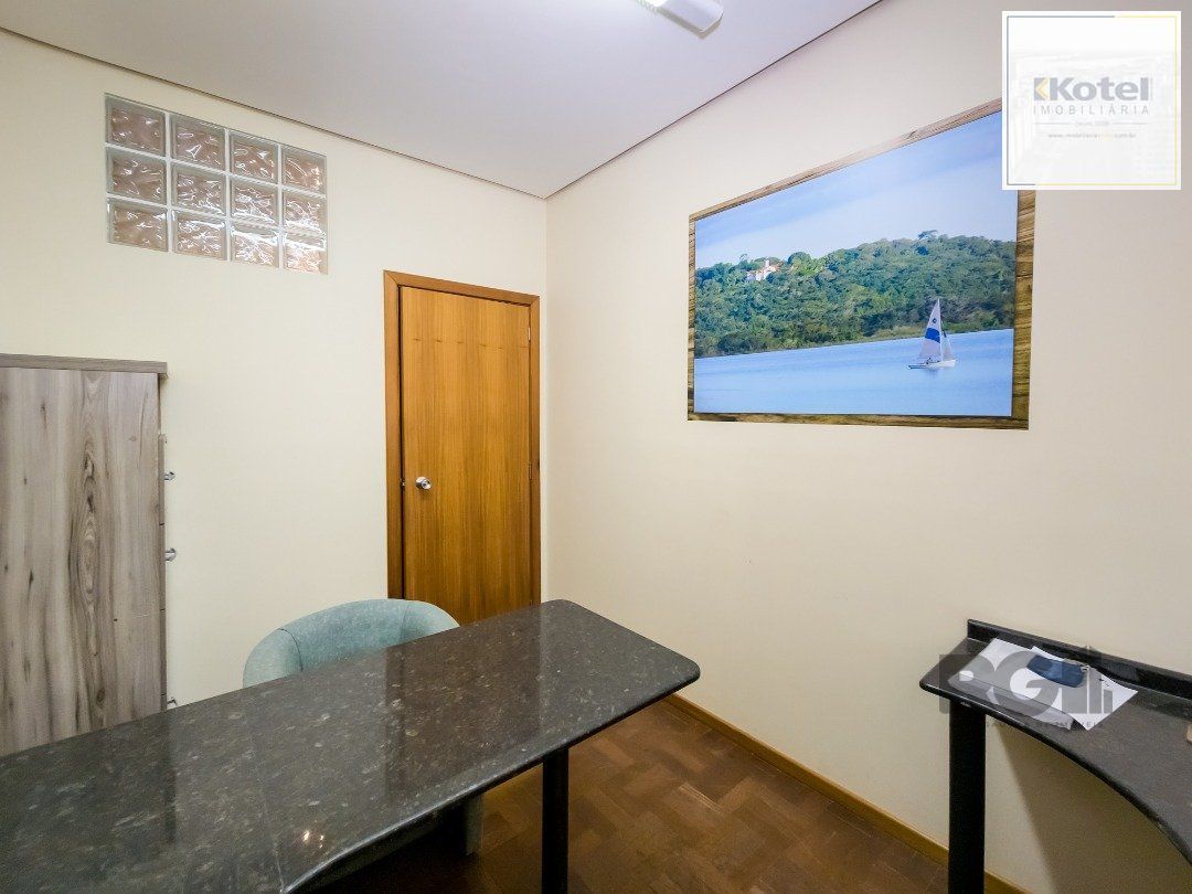 Sala Comercial à venda, 41m², Centro Histórico - Porto Alegre