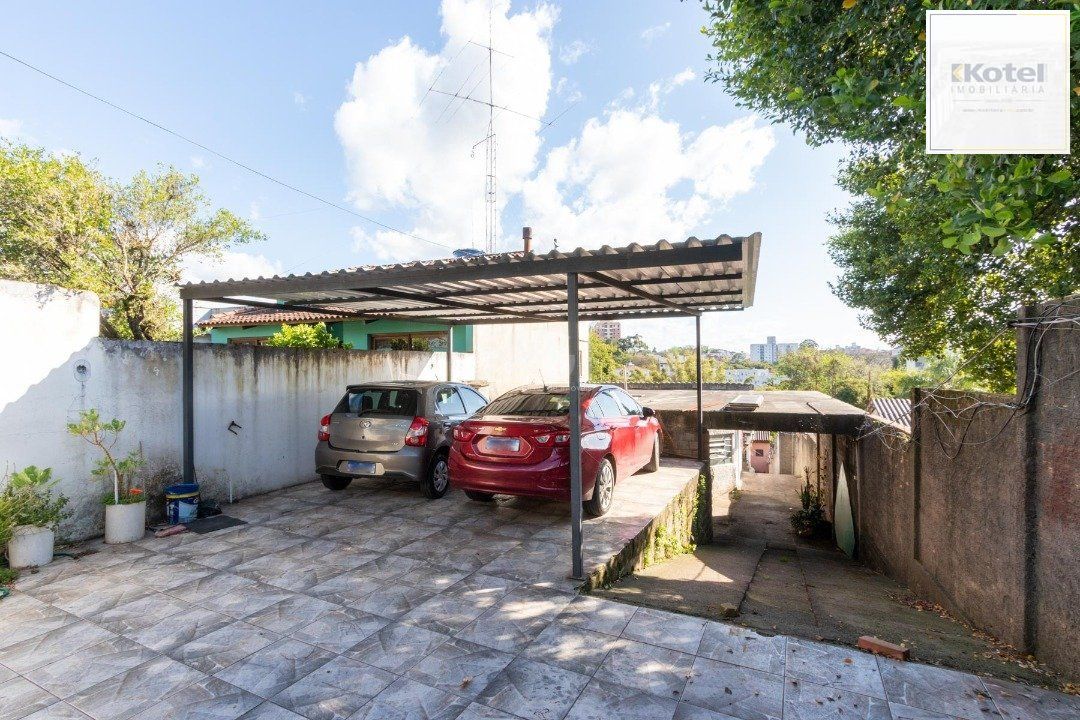 Casa para Venda - 240m², 6 dormitórios, sendo 3 suites, 2 vagas - Glória — foto 2