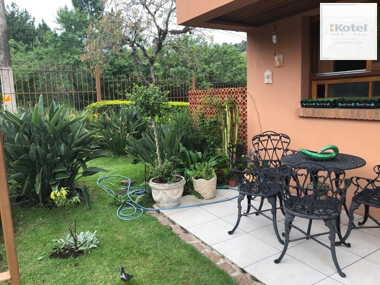Casa de condomínio, 3 quartos, 1 suíte, 1 vaga coberta, no bairro Espirito Santo. — foto 3