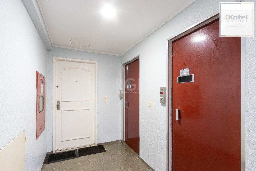 Cobertura para Venda - 230.54m², 3 dormitórios, sendo 1 suites, 2 vagas — foto 4