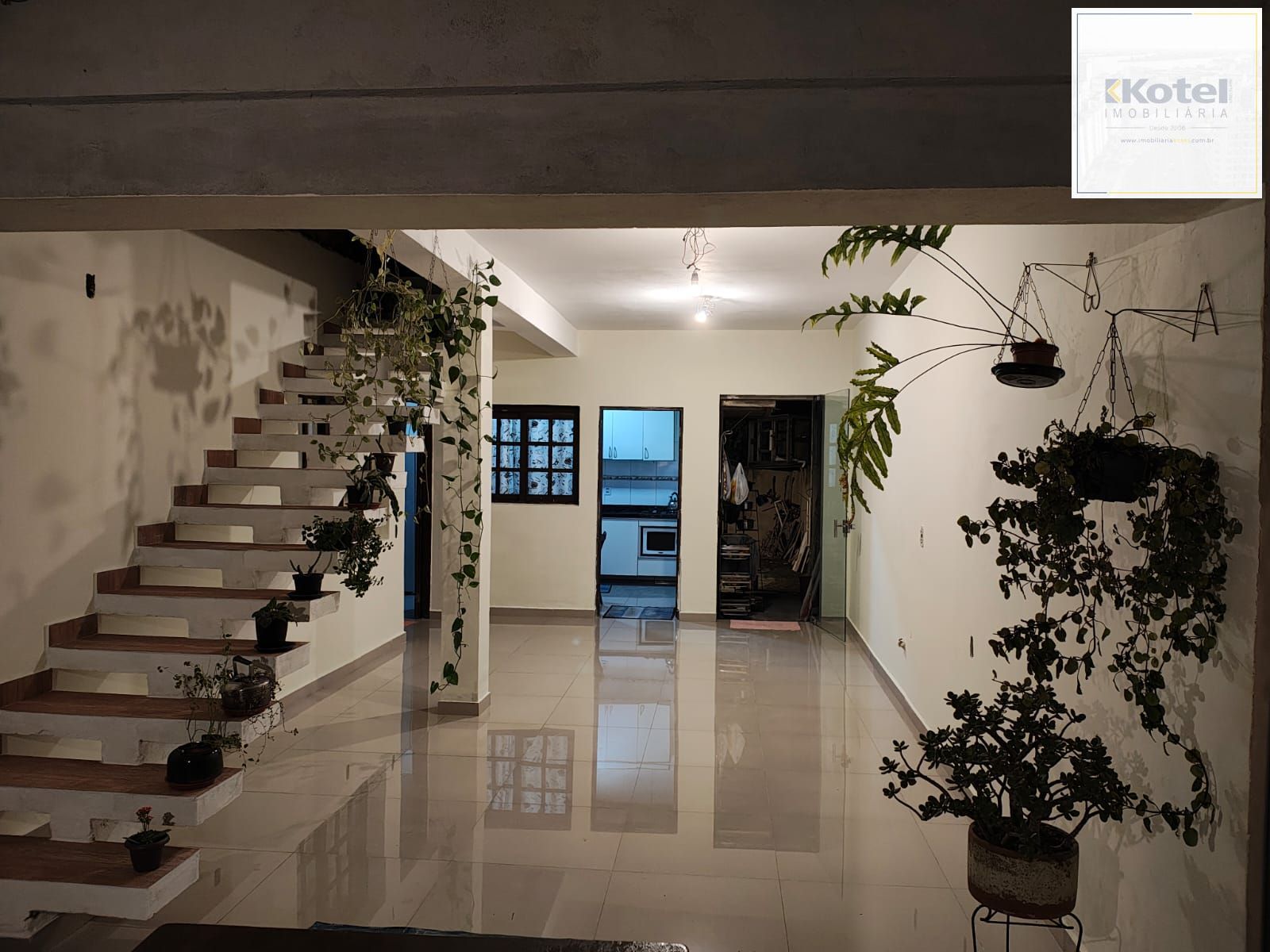 Casa para Venda - 182m², 2 dormitórios, sendo 1 suites, 3 vagas - Lami — foto 5
