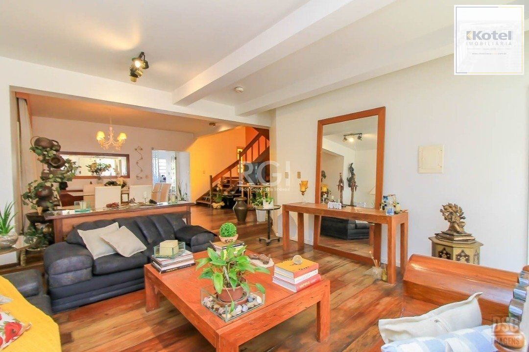casa Living para 3 ambientes com lavabo, cozinha com pia e armários planejados — foto 2