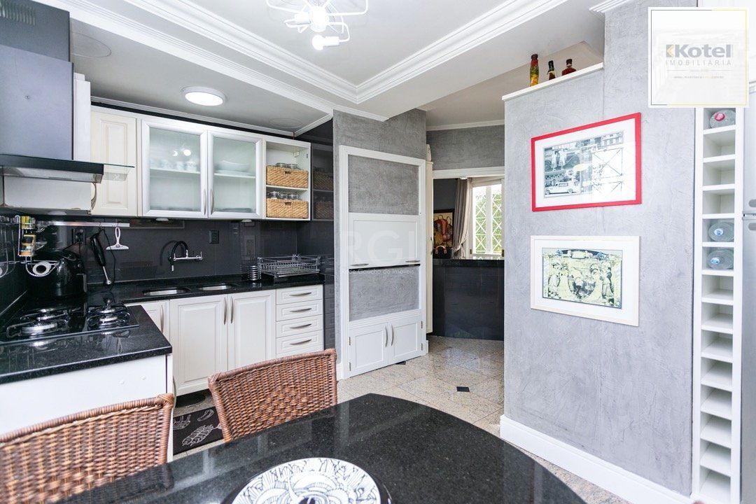 Casa para Venda - 288.88m², 3 dormitórios, sendo 3 suites, 4 vagas - Vila Conceição