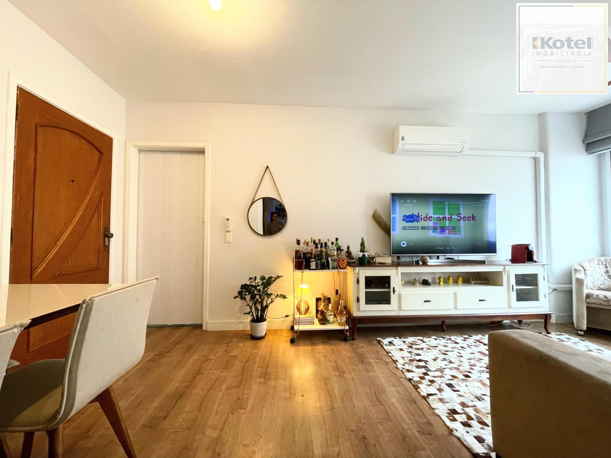 Apartamento com linda vista definida para o Rio Guaíba ? amplo, arejado e com sol da tarde! — foto 4