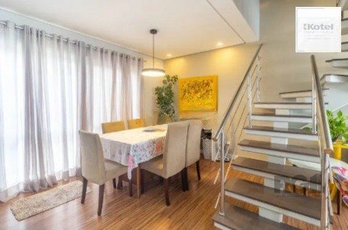 Casa impecável e mobiliada, com 3 niveis, possui 3 dormitórios sendo 1 suíte, 4 banheiros — foto 5
