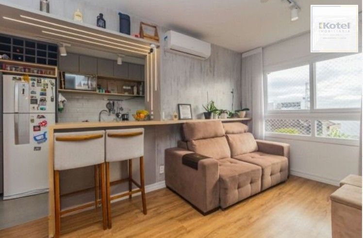 Apartamento  2 dormitórios I 1 suíte I Vaga I bairro Navegantes — foto 2