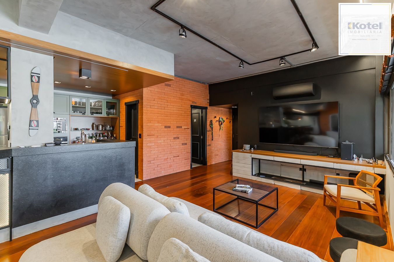 Apartamento 3 dormitórios, 3 vagas e 259 m² no bairro Auxiliadora. — foto 5