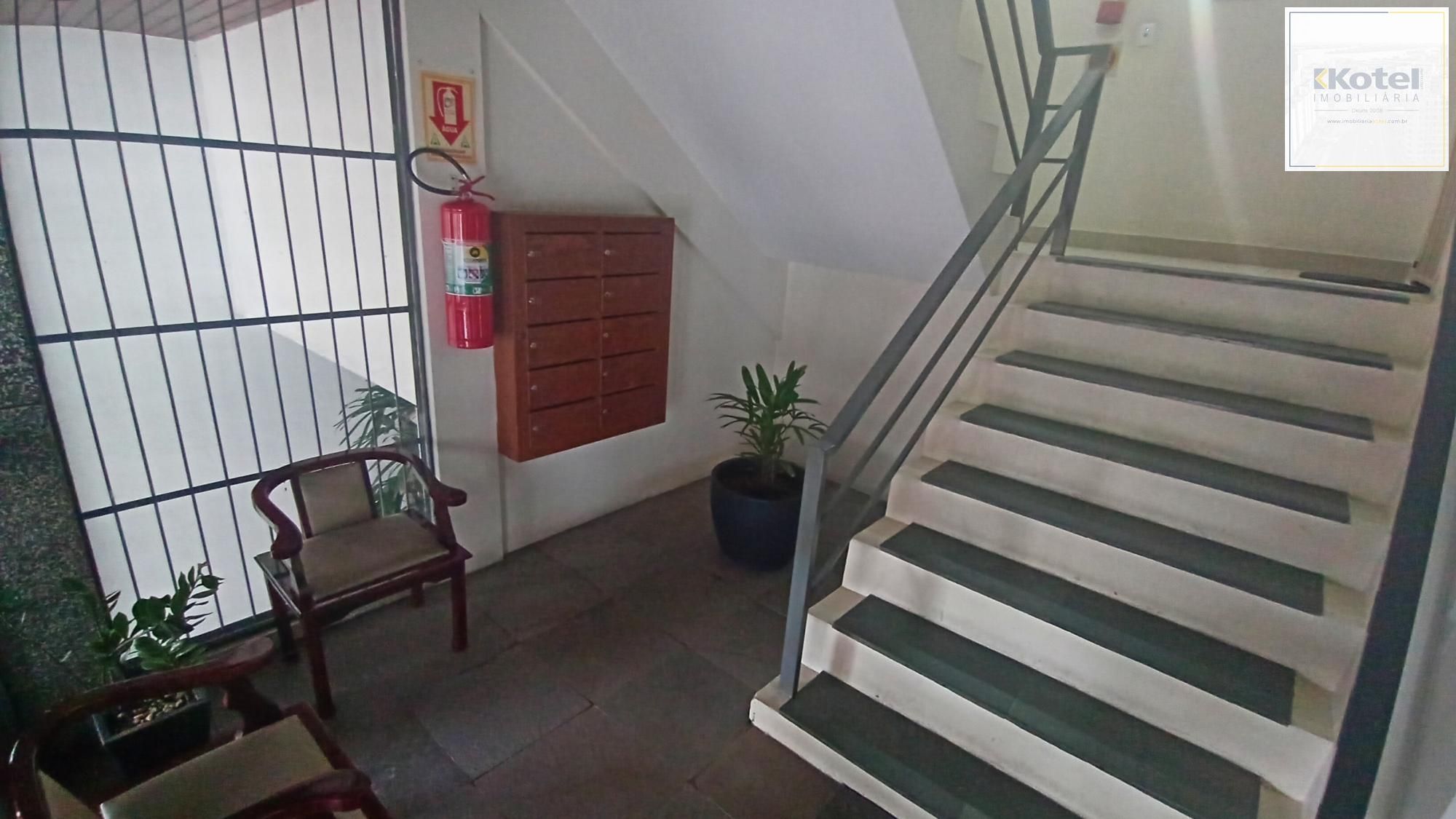 Sala comercial com vaga dupla, ao lado do Hospital Moinhos de Vento