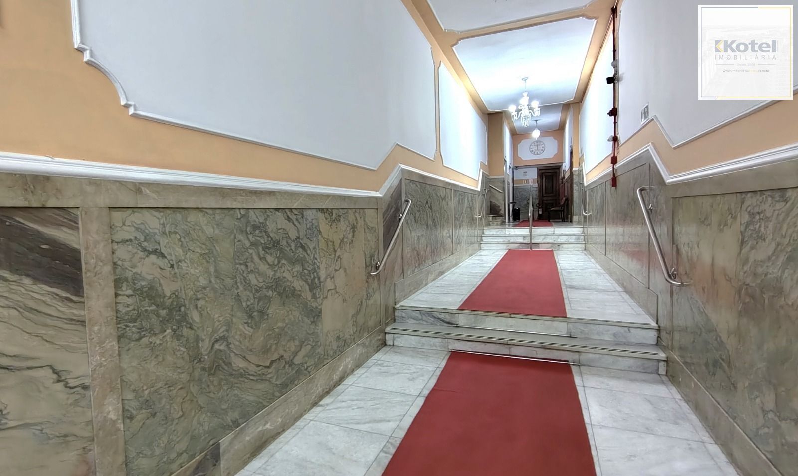 Apartamento de 3 dormitórios, 2 banheiros no Centro Histórico.