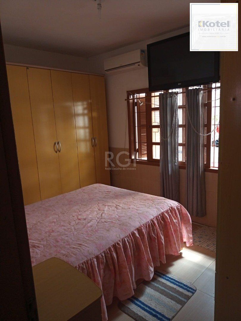Casa para Venda - 180m², 3 dormitórios, sendo 1 suites, 2 vagas - Vila Nova — foto 4
