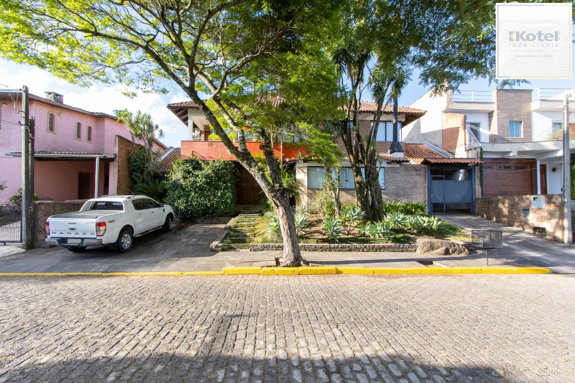 Excelente Casa em Condominio Fechado com 440,60m Dormitórios, sendo 2 Suítess — foto 2