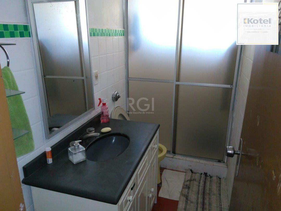 Casa para Venda - 400m², 7 dormitórios, sendo 1 suites, 2 vagas - Vila Assunção