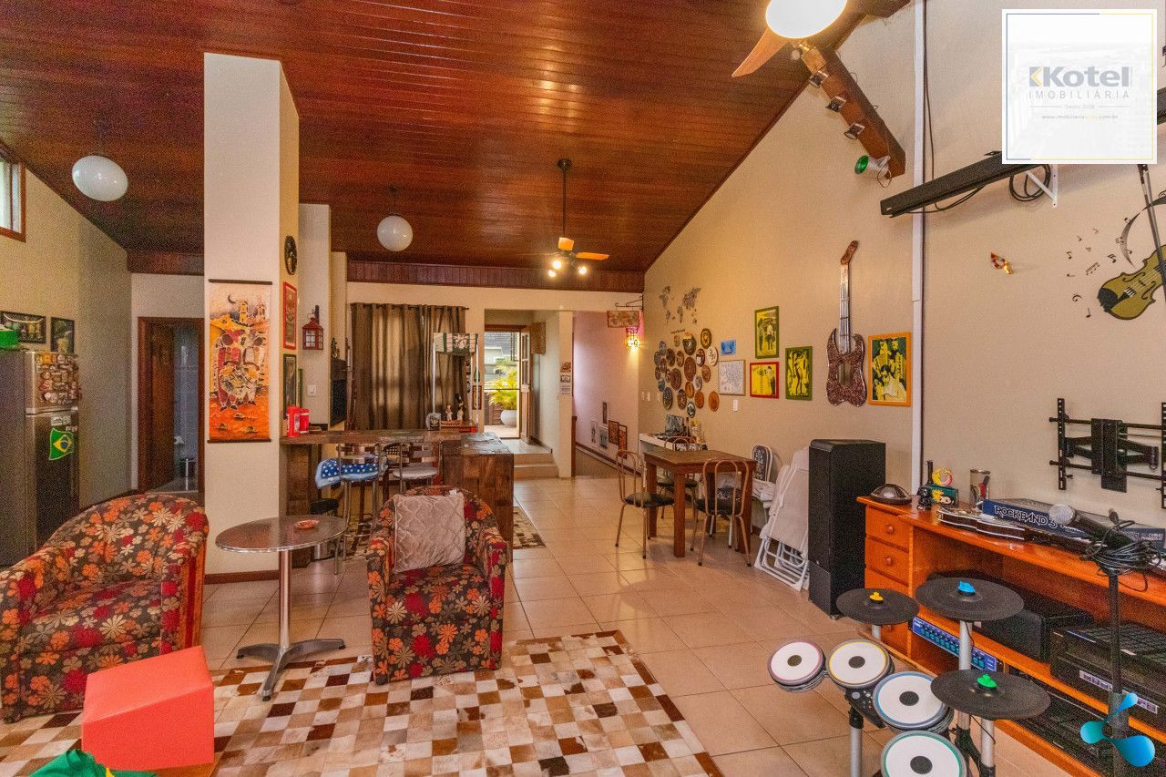 Casa 4 quartos à venda, 466m², Tristeza - Porto Alegre — foto 2