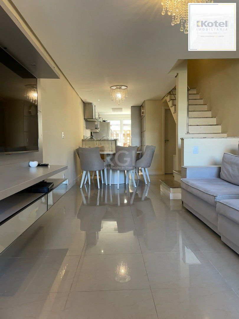 Sobrado para Venda - 132.69m², 2 dormitórios, sendo 1 suites, 1 vaga - Hípica — foto 2