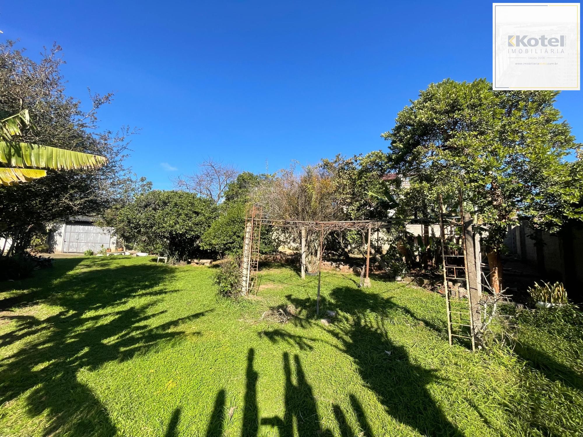 Terreno de esquina, com 429m², está situado no coração do bairro Medianeira — foto 2