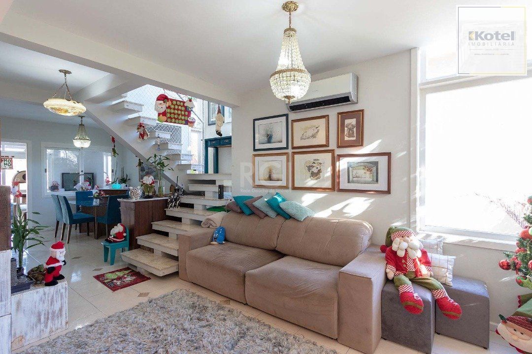 Casa para Venda com 4 dormitórios no bairro Hípica — foto 5