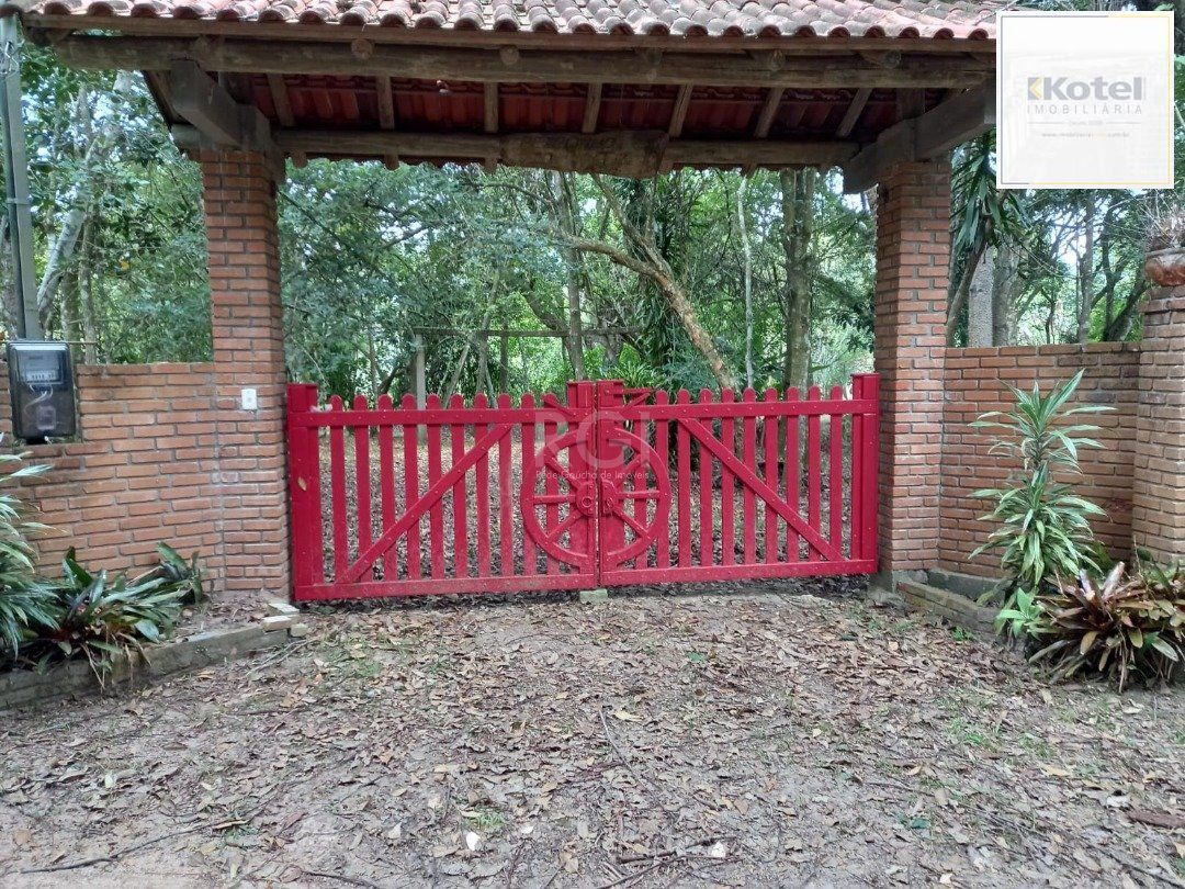 Sito à venda no Lami, com casa com quartos, 1 banheiro e piscina — foto 2
