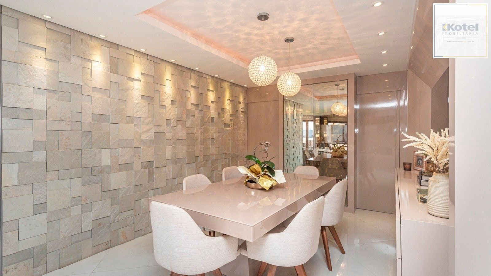 Apartamento com 3 quartos, 3 vagas e 105m² - Bairro Vila Jardim — foto 2