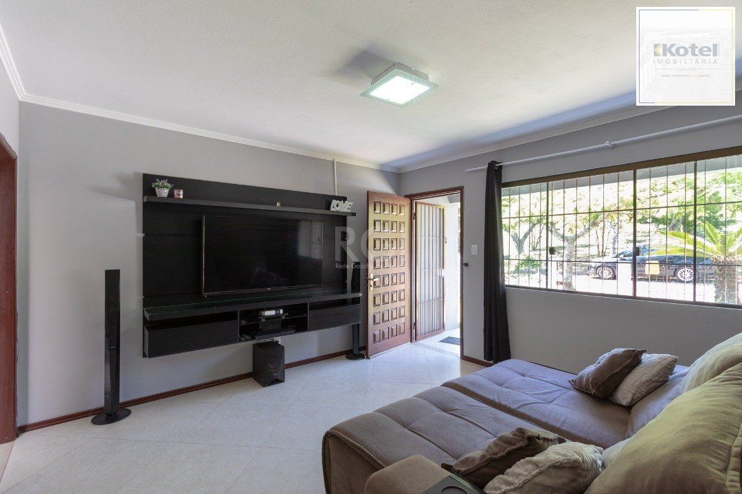 Casa para Venda - 176m², 4 dormitórios, sendo 1 suíte, 3 vagas - Espirito Santo — foto 2
