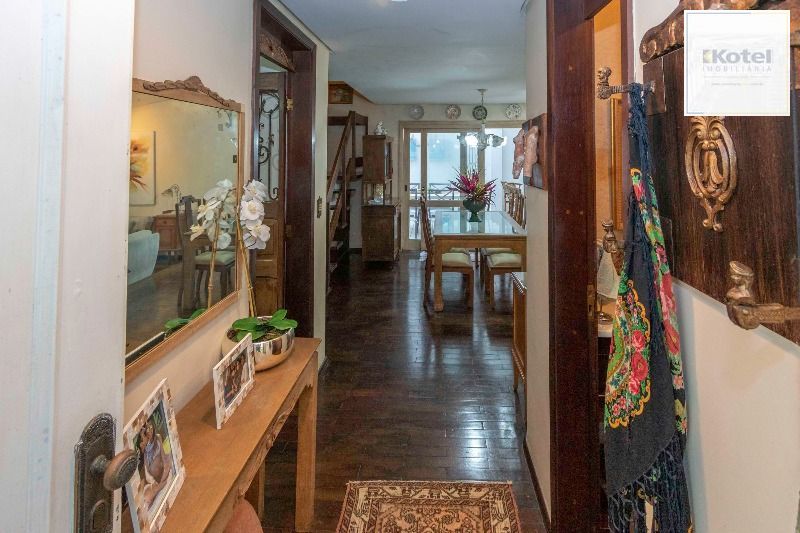 Casa para Venda - 420m², 5 dormitórios, sendo 2 suites, 6 vagas - Nonoai — foto 4