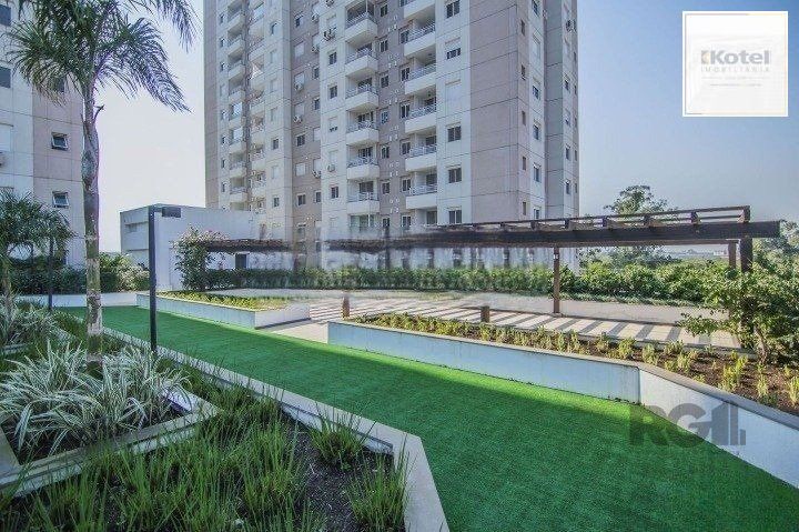Apartamento com 3 quartos, 1 suíte, sacada