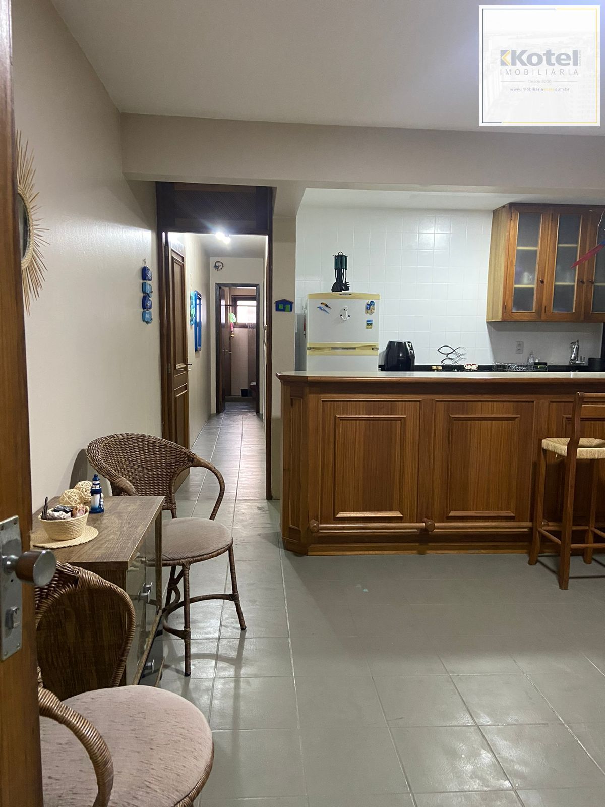 Apartamento com 2 dormitórios e garagem em Torres