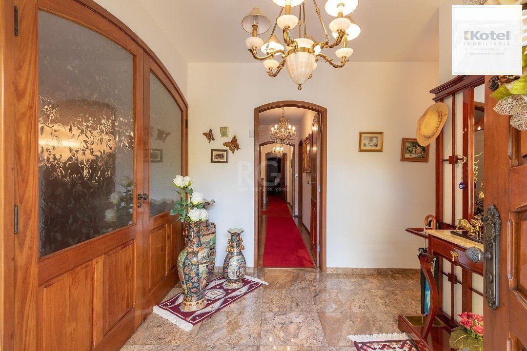 Casa para Venda - 725m², 4 dormitórios, sendo 1 suites, 4 vagas - Vila Assunção — foto 3