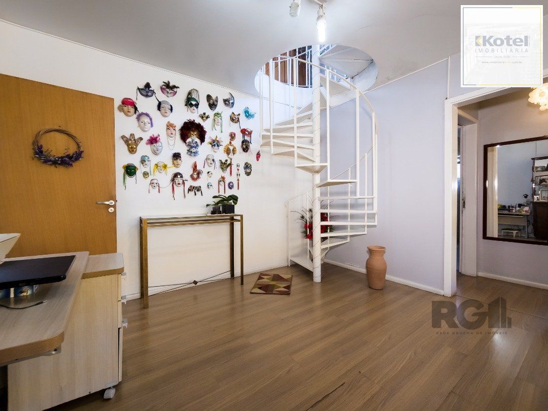 Cobertura, 2 quartos, 1 suite, dependência de empregada, 1 vaga de garagem, bairro Partenon — foto 5